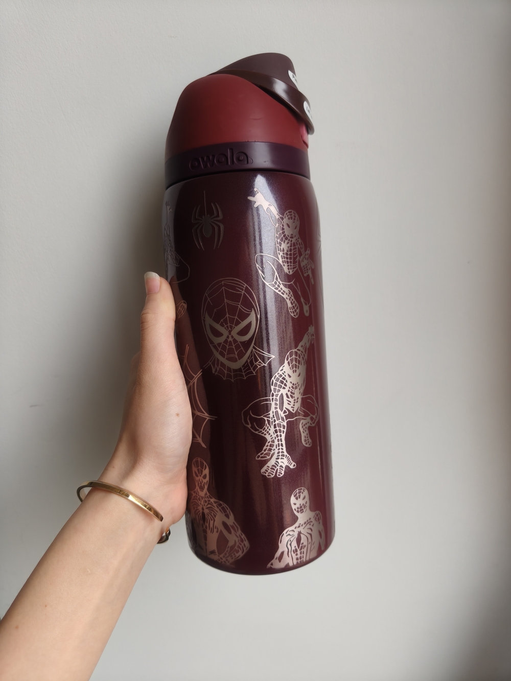 New Owala 32oz FreeSip Marvel Spider‑Man Fine Sparkle Red Insulated Water Bottle